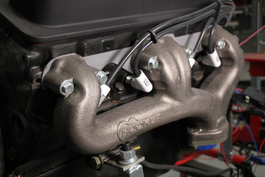 thumbnail image 2 of Small Block Chevy Manifold Rams Horn Center Dump Exhaust Manifold 3932473 2 of 13