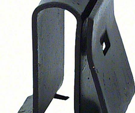 OER 1967-81 Lower Fan Shroud Mounting Clip K10100
